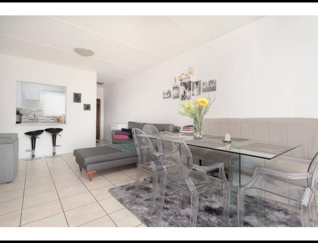 2 BEDROOM TOWNHOUSE FOR SALE IN BASSONIA